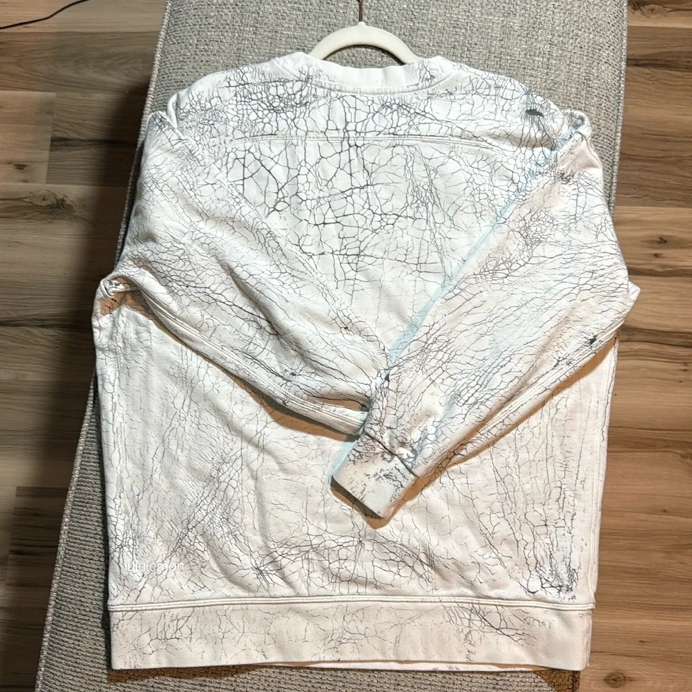 Lululemon Perfectly oversized crew‎ Thread Dye White Black 26”PTP